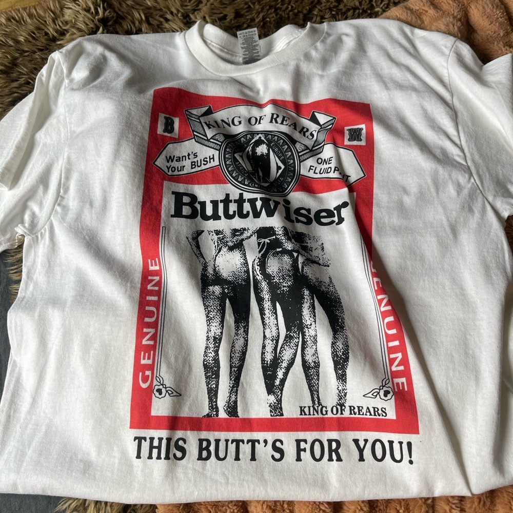 Buttwiser tee